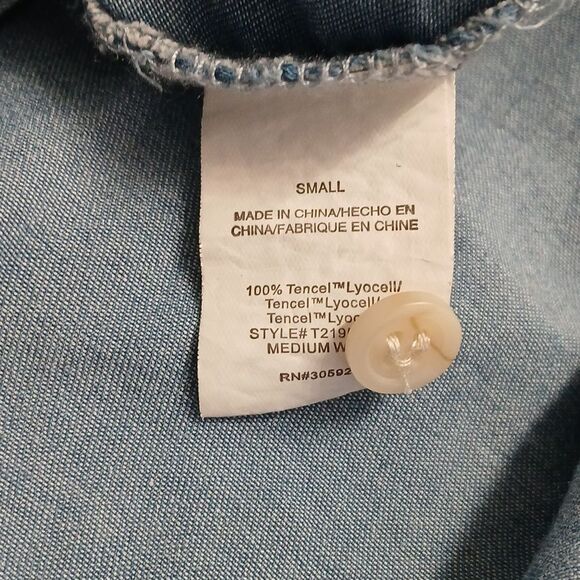 Thread & Supply Denim button down sleeveless raw hem top Sz S EUC - Picture 7 of 7